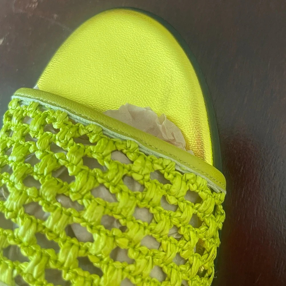 JIMMY CHOO MINEA ELECTRIC LIME RAFFIA SLIDES AND BOX NWT - Picture 10 of 15